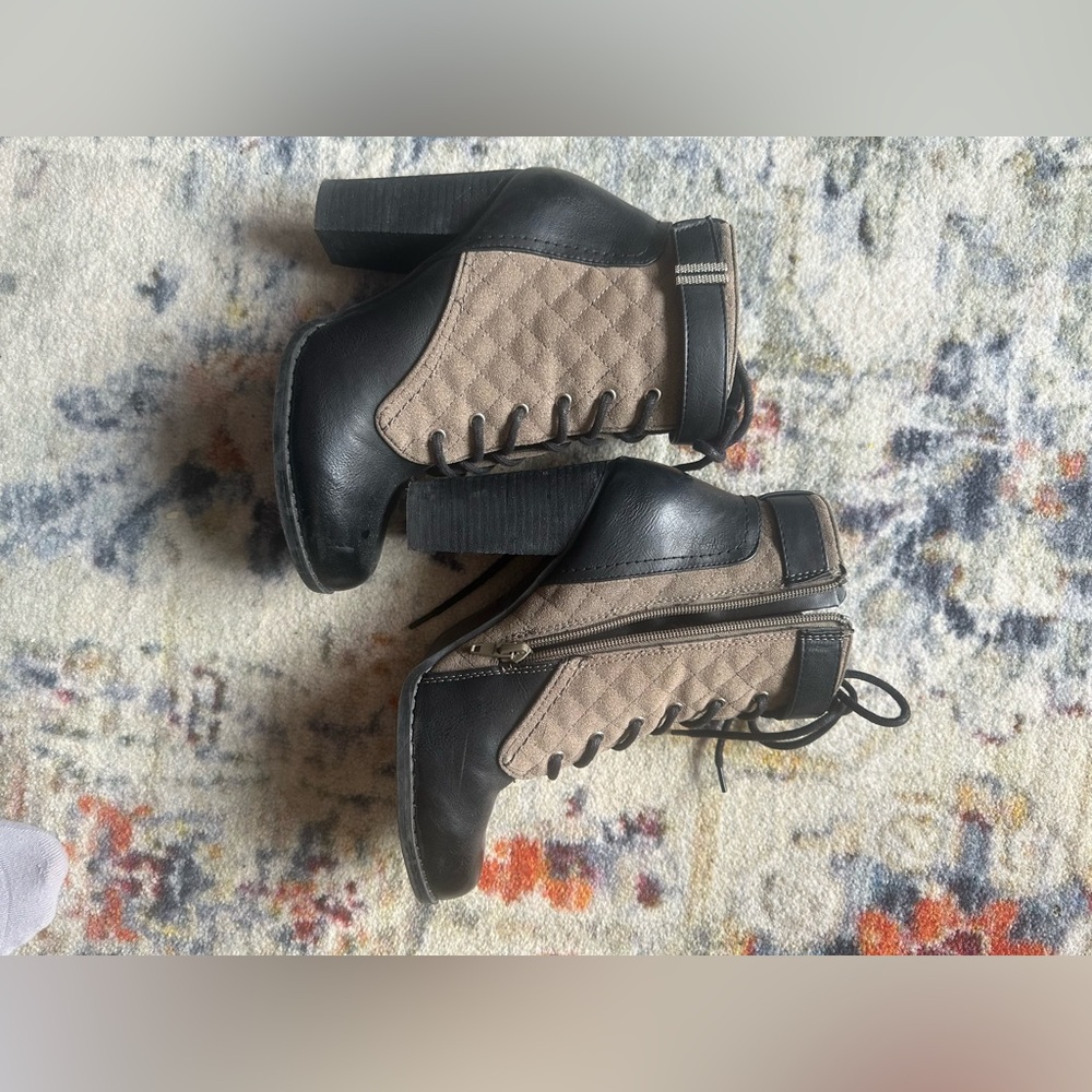 Call It Spring Quilted Lace-Up Heeled Combat Boots in Black & Taupe Faux 6.5 - Picture 3 of 8